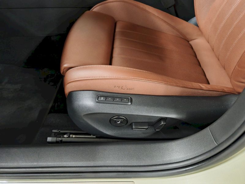 Škoda Superb (2024) Combi 2.0 TDI 110 kW DSG L&K - fotka 25 z 34