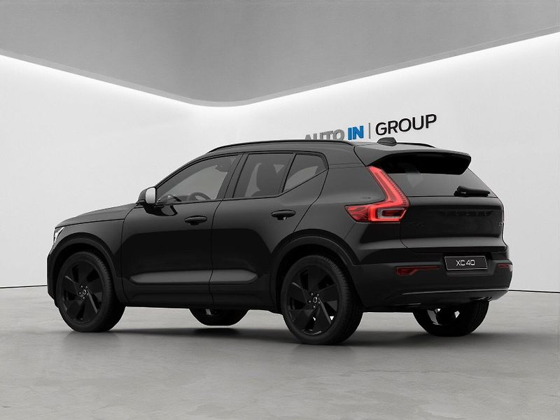 Volvo XC40 (2026) Black Edition PLUS 163k - fotka 4 z 13