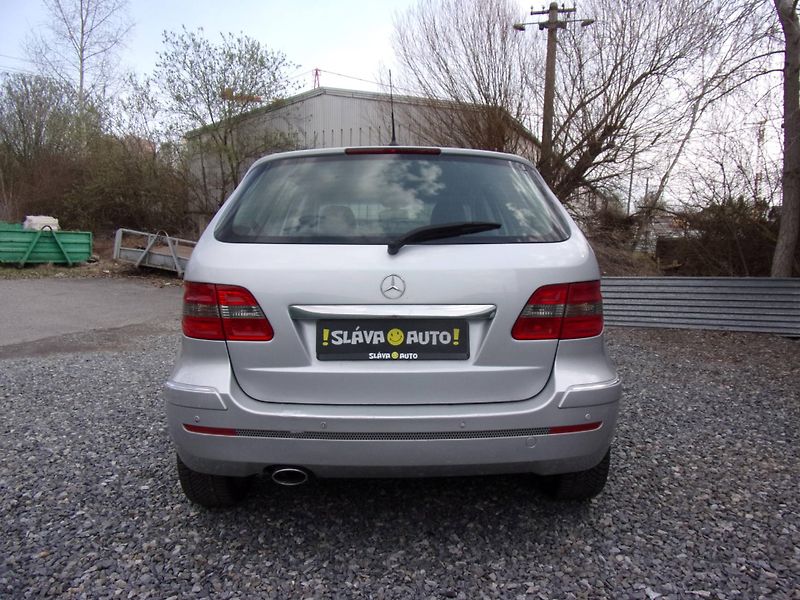 Mercedes-Benz Třídy B 200 CDi 103kW SPORT 130 000 KM - fotka 6 z 20