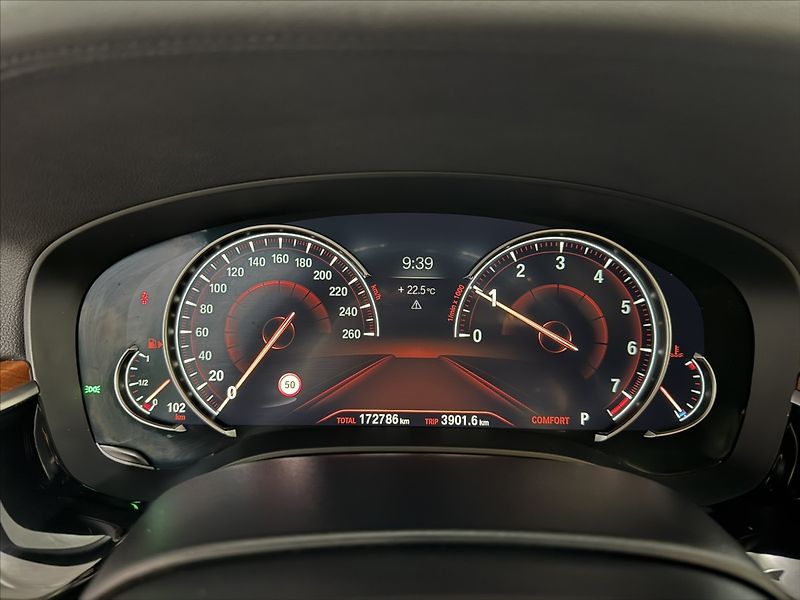 BMW Řada 5 3,0   540i LUXURY M-PAKET HARM - fotka 14 z 40