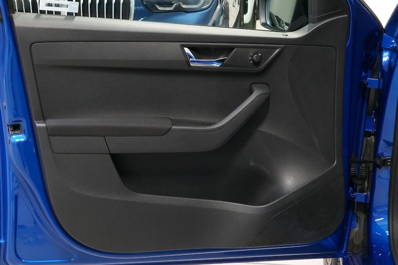 Škoda Fabia 1.0TSI 70kW,DSG,TOUR,ČR,1.MAJ - fotka 14 z 29