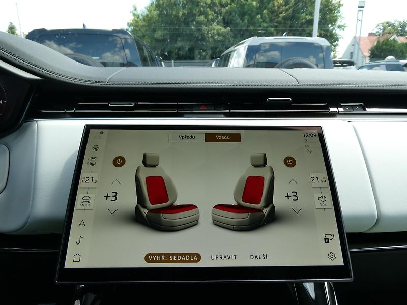 Land Rover Range Rover Sport (2026) 3,0 Dynamic SE D250 - fotka 26 z 34