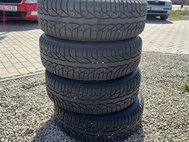 Volkswagen Golf (2010) 1.4i, ČR, AC, TZ - fotka 15 z 16