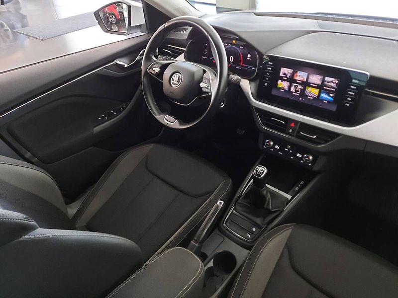 Škoda Scala (2022) Ambition 1.0 TSI (81kW/110k) - fotka 12 z 23
