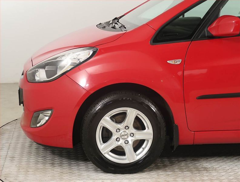 Hyundai ix20 (2014) 1.4 CVVT - fotka 14 z 16