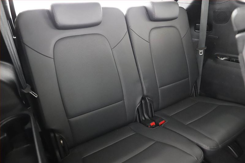 Hyundai Santa Fe (2017) 2.2 CRDi Blue, 4X4, Automat - fotka 9 z 20