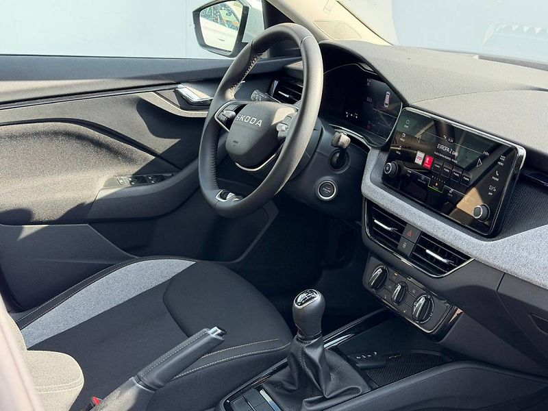 Škoda Kamiq Selection 1,0 TSI 85 kW 6° MP - fotka 6 z 23