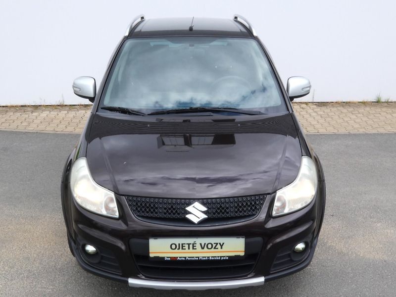 Suzuki SX4 (2013) 1.6 VVT - fotka 7 z 30