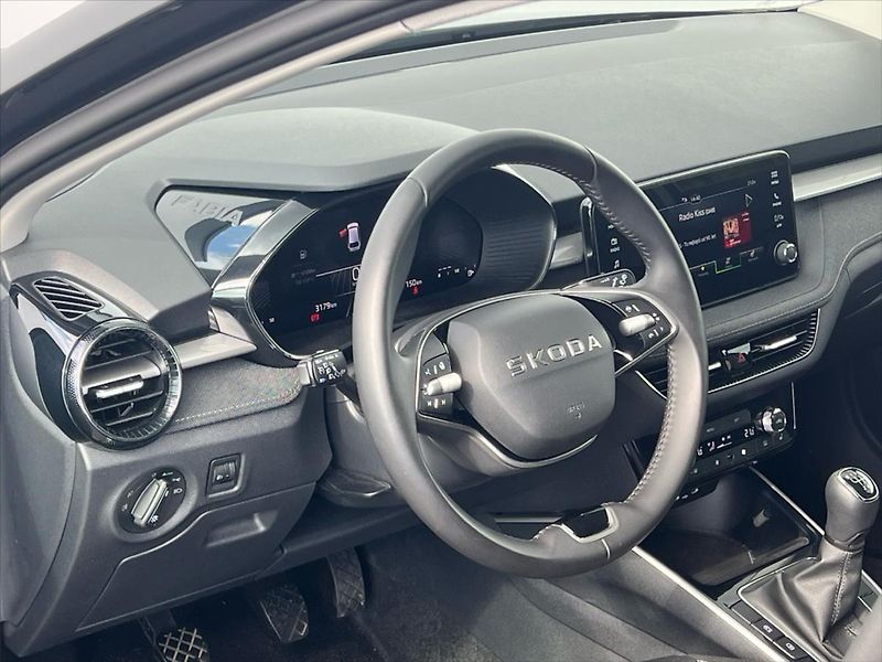 Škoda Fabia 1,0 TSi 85kW TOP SELECTION  IV - fotka 10 z 24