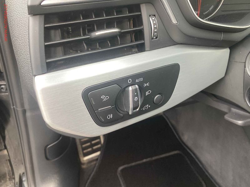 Audi A4 (2019) 2.0 TDi, S-line, AT, LED, TZ - fotka 15 z 18
