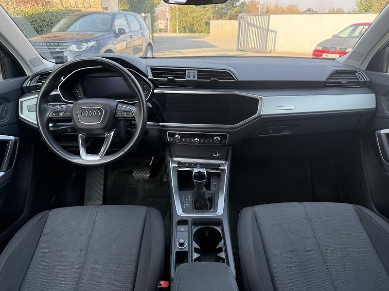 Audi Q3 1.5 TFSI 110 kW - fotka 9 z 18