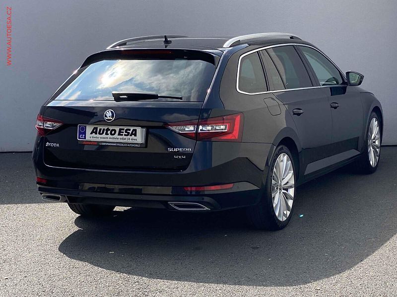 Škoda Superb (2016) 2.0 TDI 4x4, Style, DSG, kůže - fotka 4 z 19