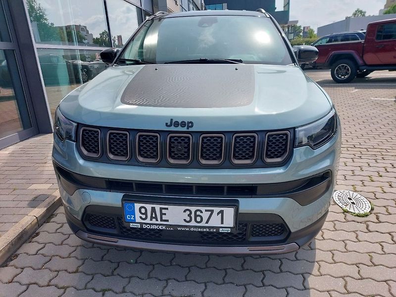 Jeep Compass 1.5 e-Hybrid aut. FWD Upland - fotka 2 z 8