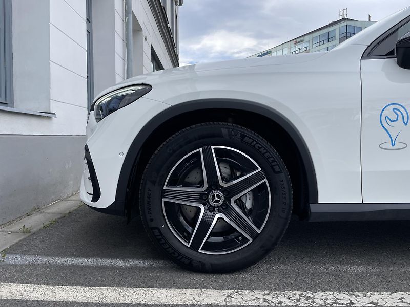 Mercedes-Benz GLC 200d 4Matic - fotka 9 z 29
