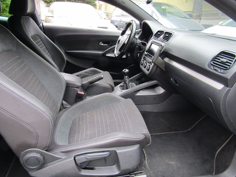 Volkswagen Scirocco (2009) 2.0 TDI 103kW TOP QUALITY - fotka 23 z 33
