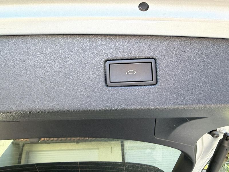 Volkswagen Tiguan (2023) R-Line,ZÁRUKA do 2028,N.Topení - fotka 15 z 15