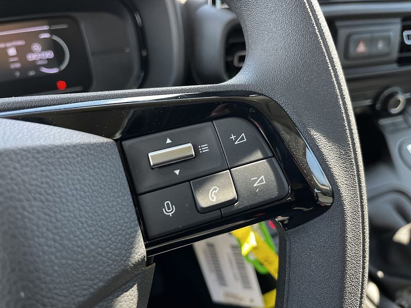 Toyota ProAce City Verso 1.5D 6MT Business ODBĚR ihned - fotka 21 z 27
