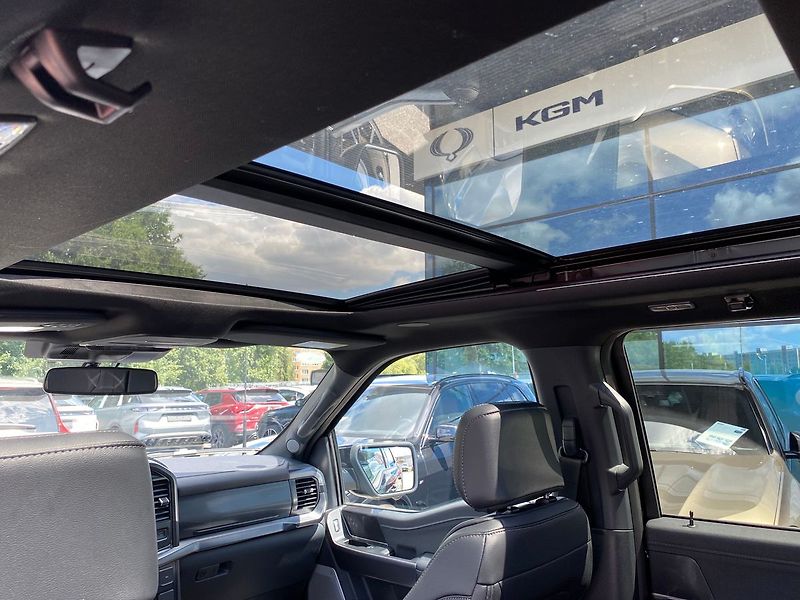 Ford F-150 (2025) Lariat  5,0 298 kW - fotka 24 z 27