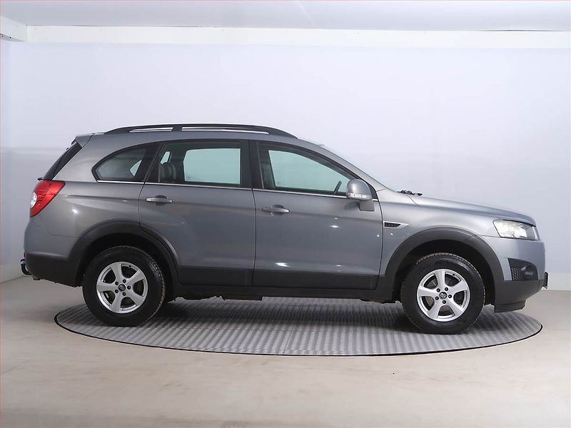 Chevrolet Captiva (2013) 2.4 i, 7 míst, Tempomat - fotka 6 z 19