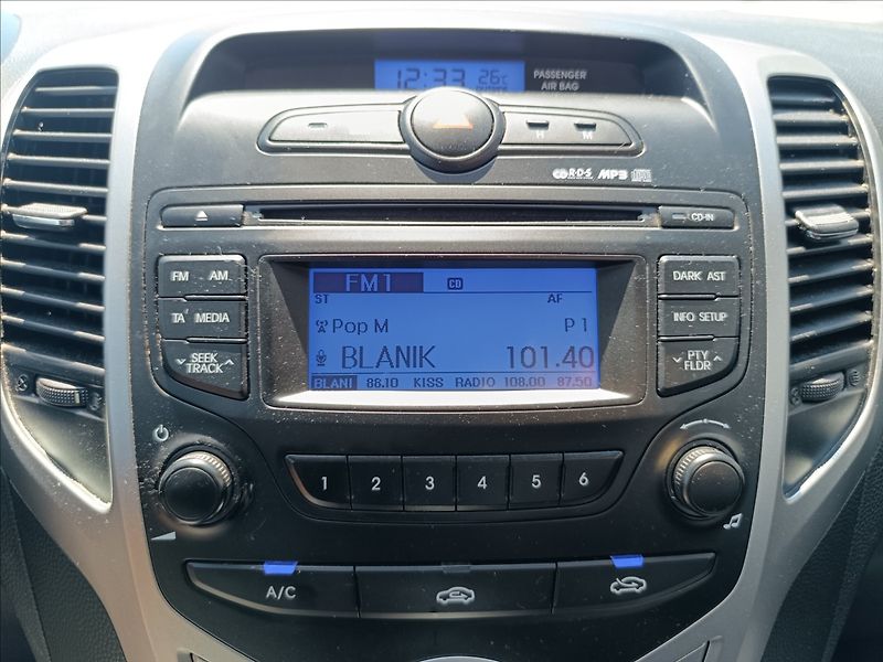 Hyundai ix20 1,4 CRDi - fotka 12 z 18