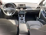 Hyundai i30 (2018) 1.0 TGDi, ČR, AC, tempo - náhled 8