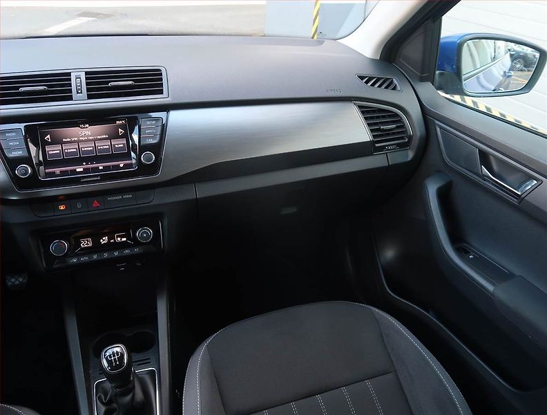 Škoda Fabia (2019) Style 1.0 TSI, ČR,1.maj - fotka 8 z 20