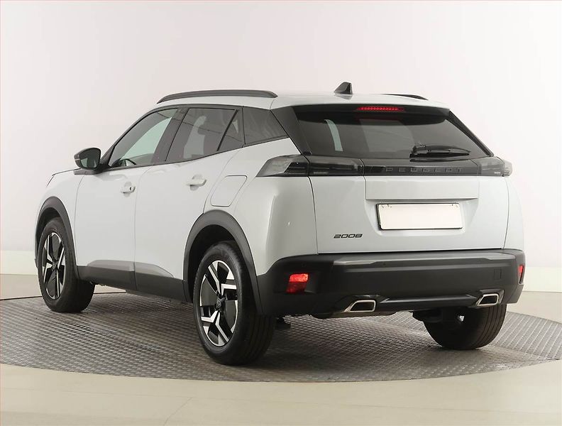 Peugeot 2008 (2025) 1.2 PureTech - fotka 4 z 26