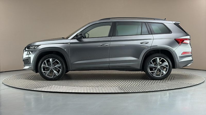 Škoda Kodiaq 2.0 TSI DSG 4x4 Sportline - fotka 4 z 34