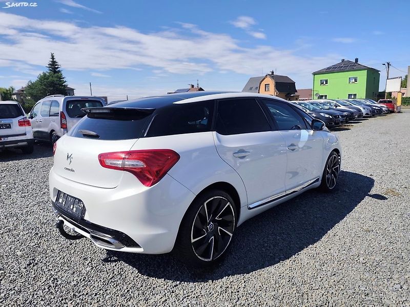 Citroën DS5 (2012) - fotka 7 z 34