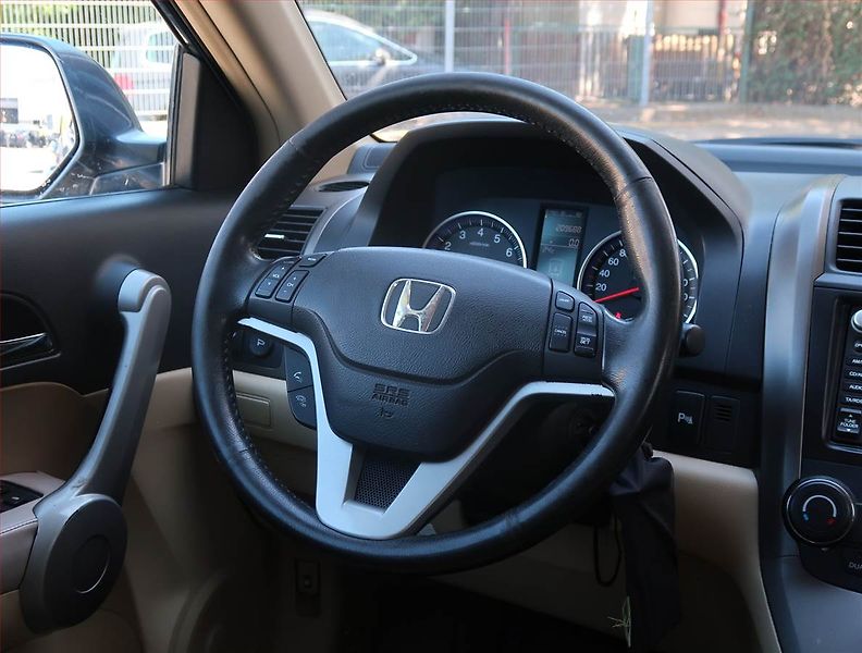 Honda CR-V (2007) Executive 2.0 i, 4X4, Automat - fotka 17 z 18