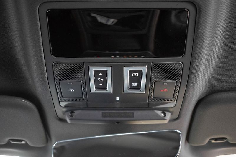 Land Rover Defender 110 D300 SE *ZÁRUKA*TAŽNÉ*ČR* - fotka 17 z 55