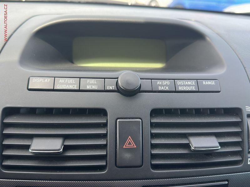 Toyota Avensis (2003) 1.8i, AC, TZ - fotka 13 z 17