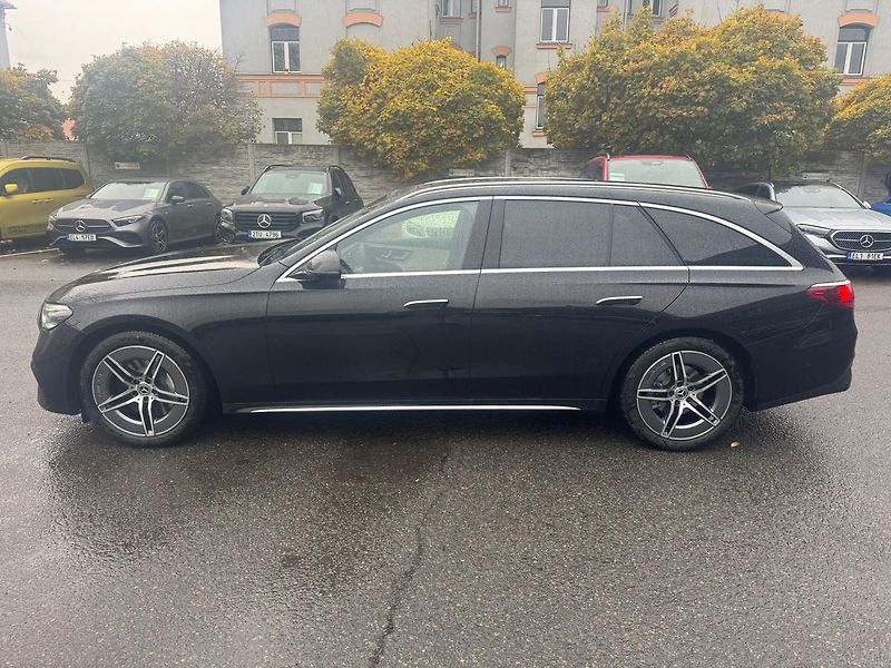 Mercedes-Benz Třídy E (2025) E 220 d 4MATIC kombi - fotka 4 z 23