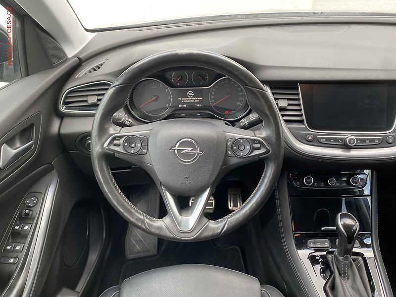 Opel Grandland X (2019) 1.2PT, Innovation, AT - fotka 11 z 18