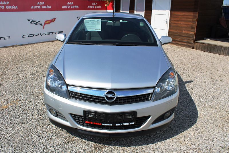 Opel Astra (2007) REZERVACE - fotka 4 z 18