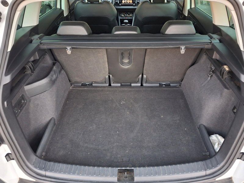 Škoda Karoq (2018) Style DSG 4x4 2,0TDi 110kW - fotka 8 z 38