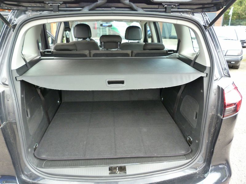 Opel Zafira 1.4 Turbo Edition - fotka 12 z 17