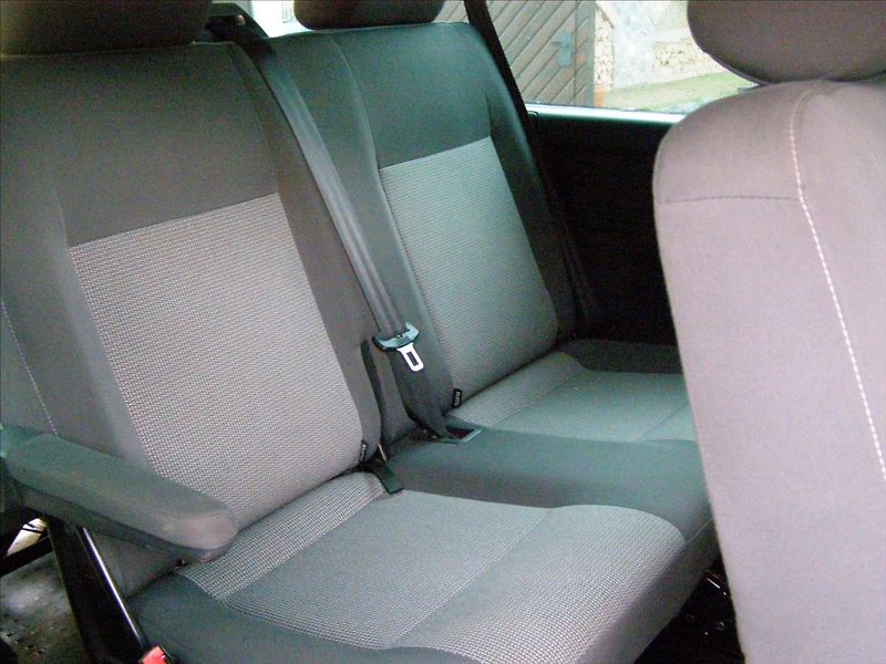 Volkswagen Caravelle 2,0   LONG  DSG po servisu 103 - fotka 26 z 38