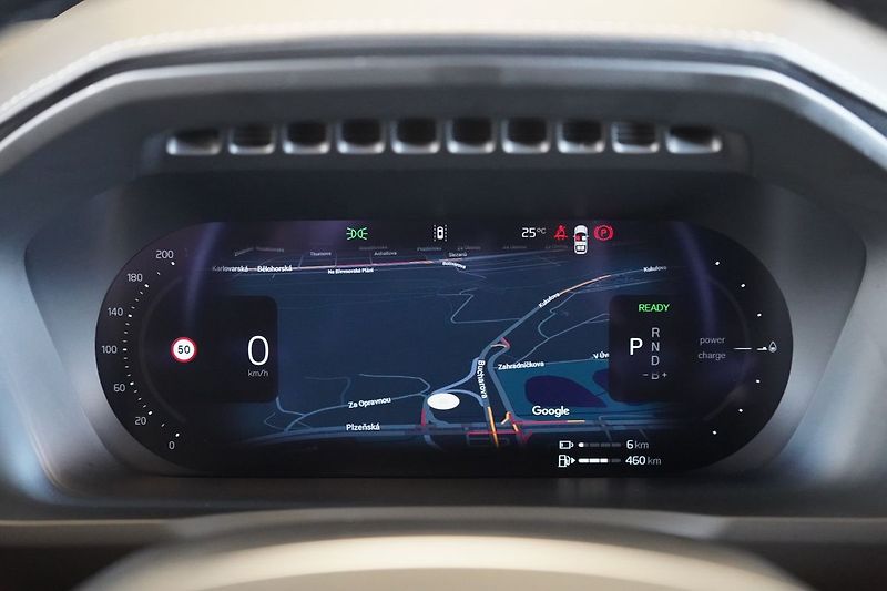 Volvo XC90 T8 PLUS Dark, Vzduch, 360° - fotka 24 z 49