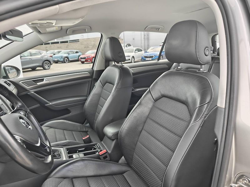 Volkswagen Golf Maraton Edition 1,4TSI - fotka 6 z 21