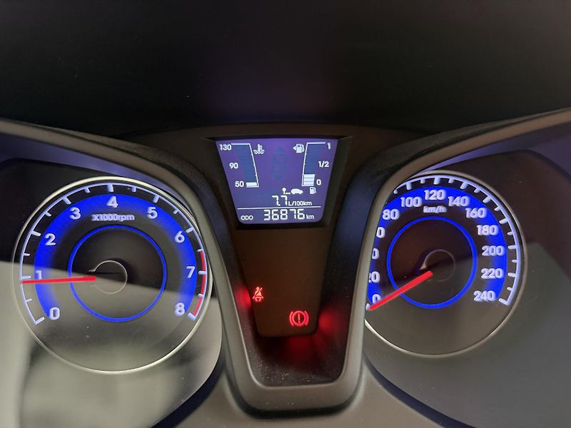 Hyundai ix20 (2016) 1.4I 66kW Trikolor Essential - fotka 20 z 20
