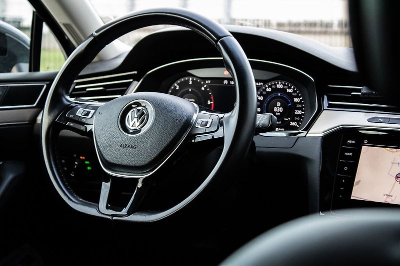 Volkswagen Passat - fotka 14 z 22