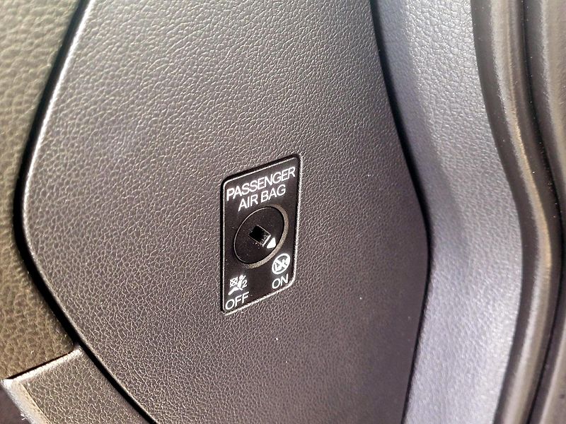 Volkswagen Golf Sportsvan TSi LOUNGE *SERV.KN. WEBASTO - fotka 46 z 69