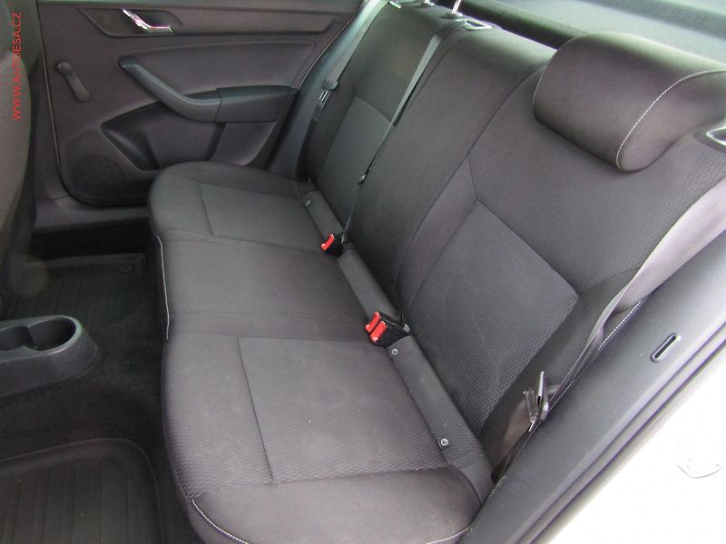 Škoda Rapid (2013) 1.2 TSI, ČR, Ambition - fotka 10 z 14