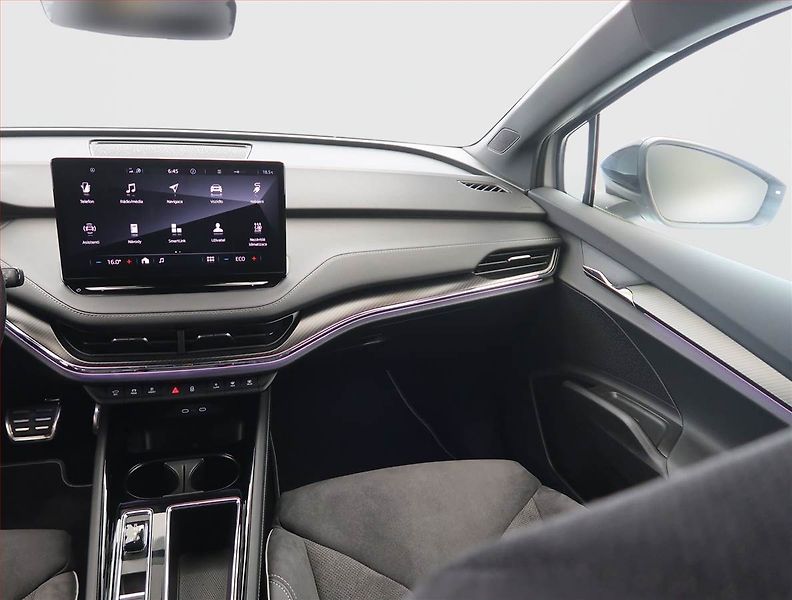 Škoda Enyaq (2023) Sportline 60 (62 kWh) - fotka 8 z 31