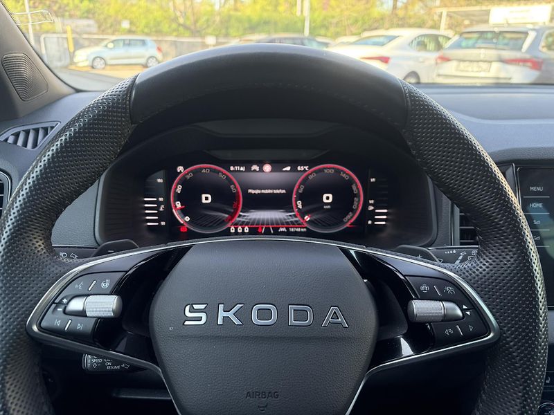 Škoda Karoq 2.0TSi DSG 4x4 Sportline - fotka 22 z 23