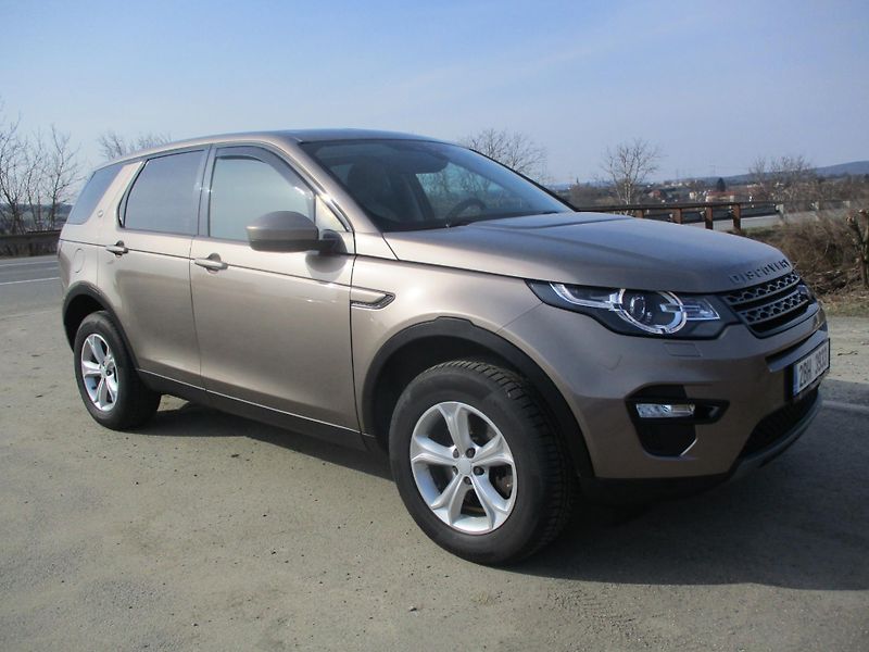 Land Rover Discovery Sport 2.0 TD4 110kW 4x4 koupeno CZ - fotka 4 z 42