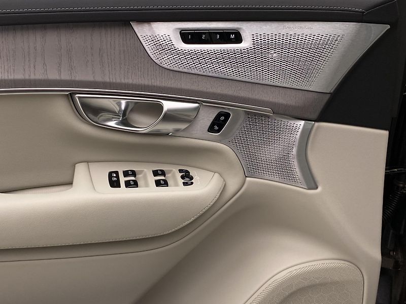 Volvo XC90 T8 AWD RECHARGE BRIGHT PLUS 7m - fotka 29 z 69
