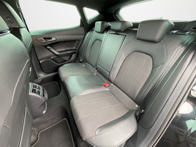 Cupra Formentor (2024) 1.5 TSI 110 kW DSG Basis - fotka 26 z 35