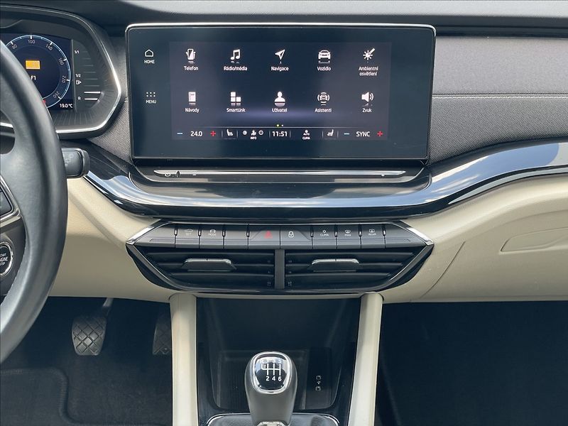 Škoda Octavia 2,0 TDI Combi Style LED+PDC - fotka 12 z 25